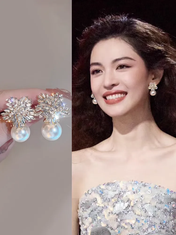 Snowflake pearl earrings, stylish and high-end earrings
