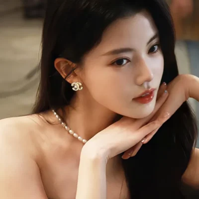 Double C earrings, high-end ear clips