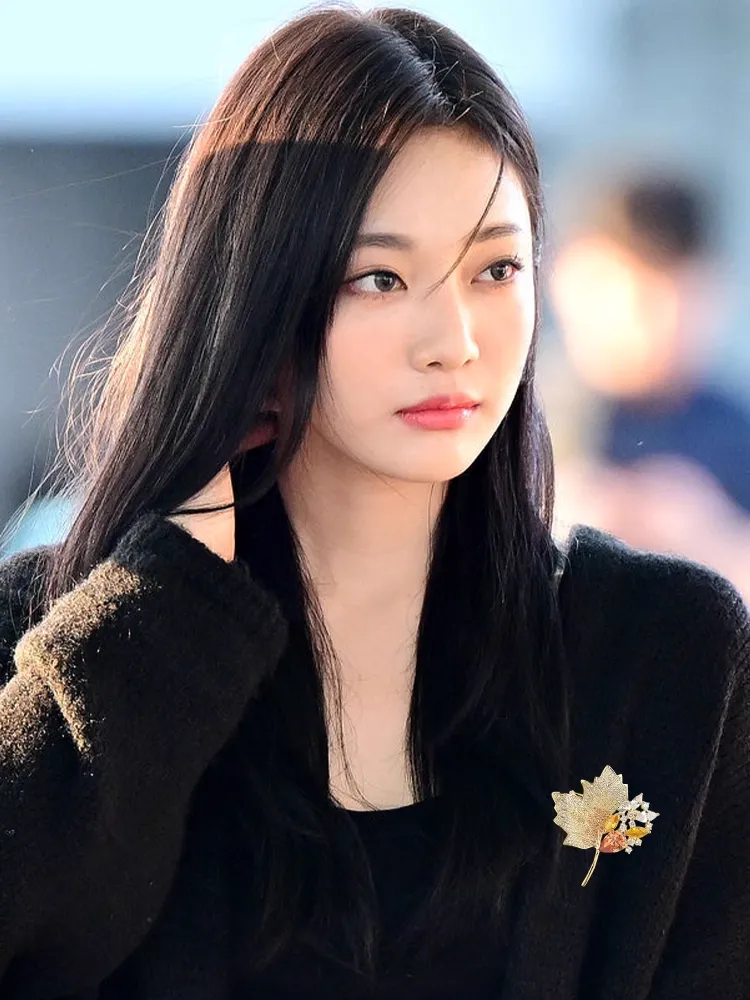 Golden Maple Leaf Brooch