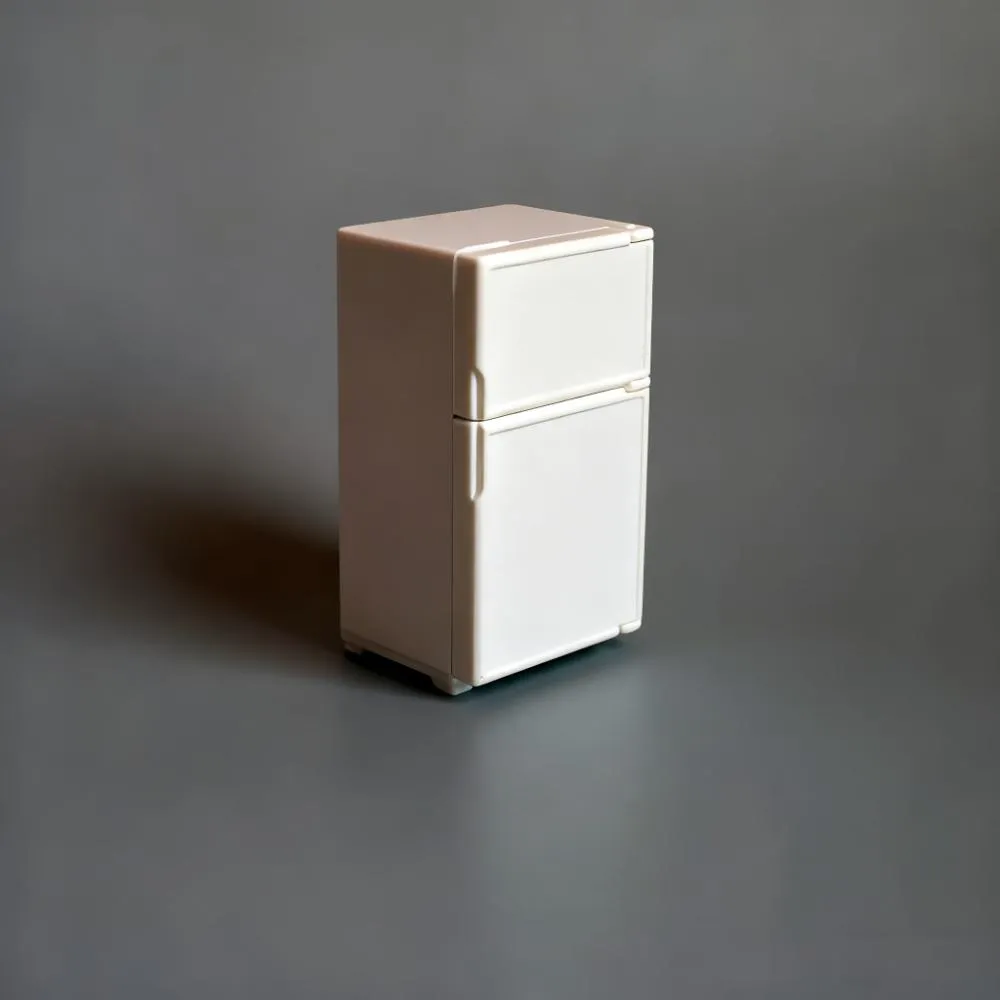 Mini refrigerator toy